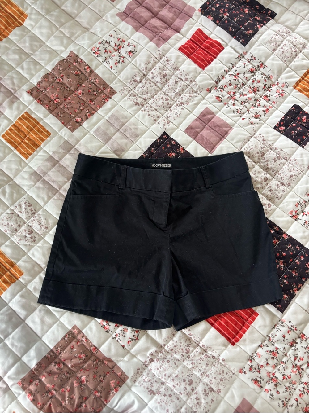 Express Black Women's Cuffed Dress Shorts
